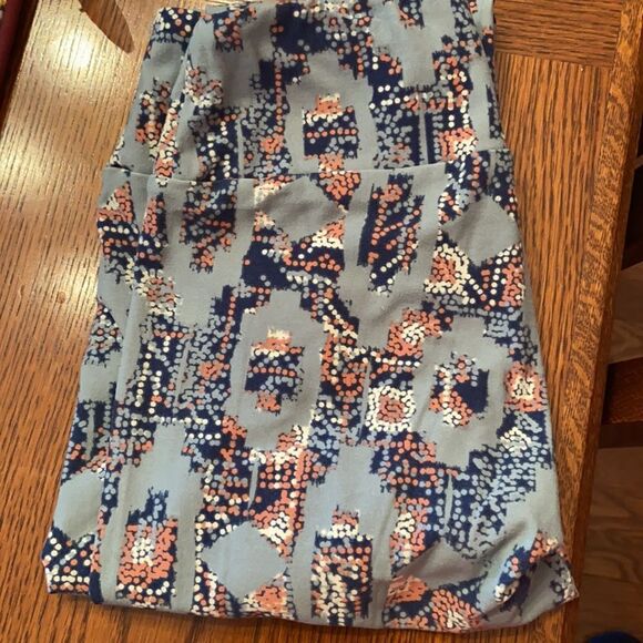 Lularoe legging so soft -one size - Picture 6 of 6